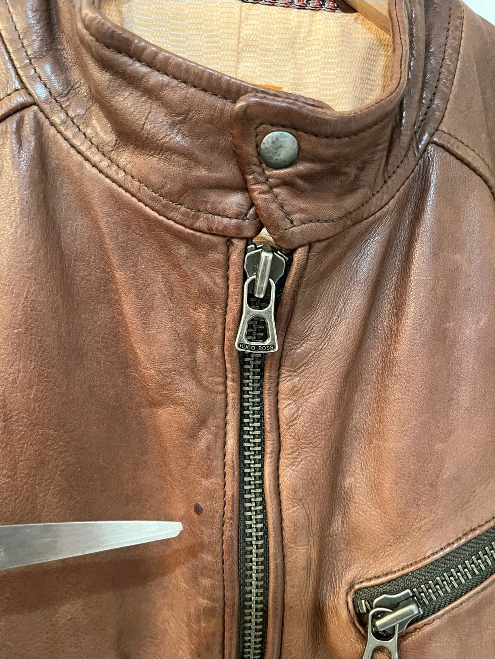 Hugo Boss Orange Julino Brown Leather Moto Jacket Mens 38R M Cafe Racer Full Zip